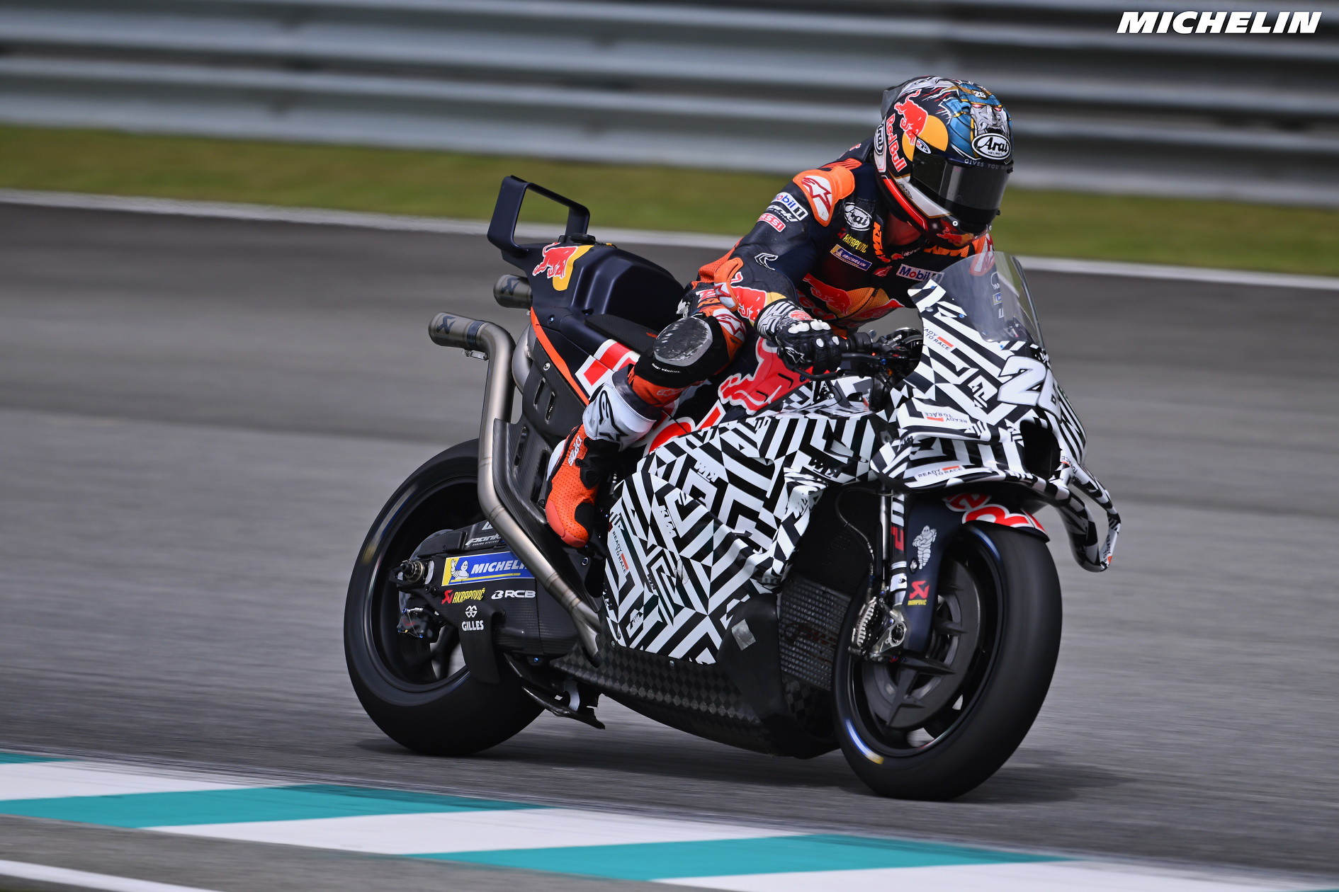 Name:  Sepang Shakedown 04 Dani Pedrosa.jpg
Views: 290
Size:  476.2 KB