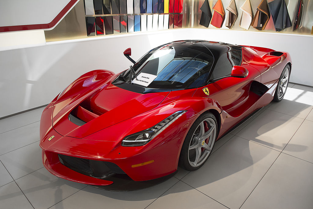 Name:  1024px-LaFerrari_in_Beverly_Hills_(14563979888).jpg
Views: 243
Size:  140.6 KB
