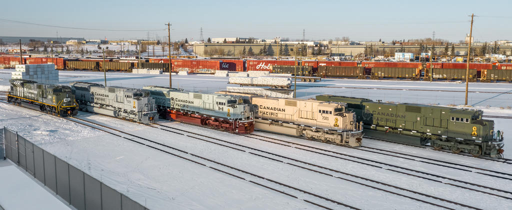 Name:  CP Rail military-locomotive-4-SCALE.jpg
Views: 969
Size:  98.3 KB