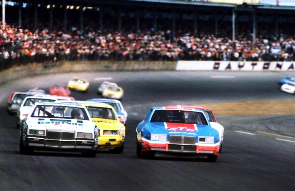 Name:  Richard Petty Geoff Bodine 1983 Daytona 500.jpg
Views: 69
Size:  126.6 KB
