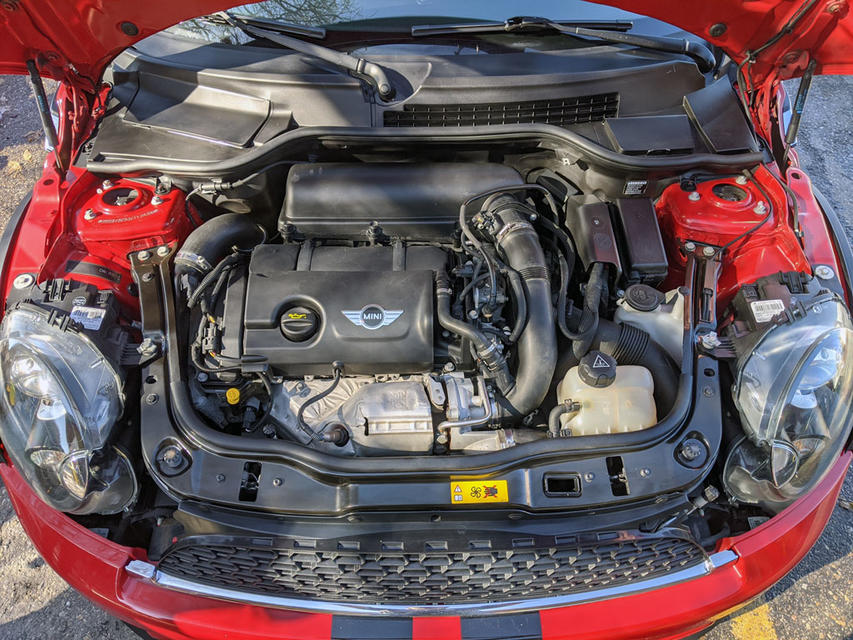 Name:  8---Engine-Bay-CloseUp.jpg
Views: 195
Size:  145.3 KB