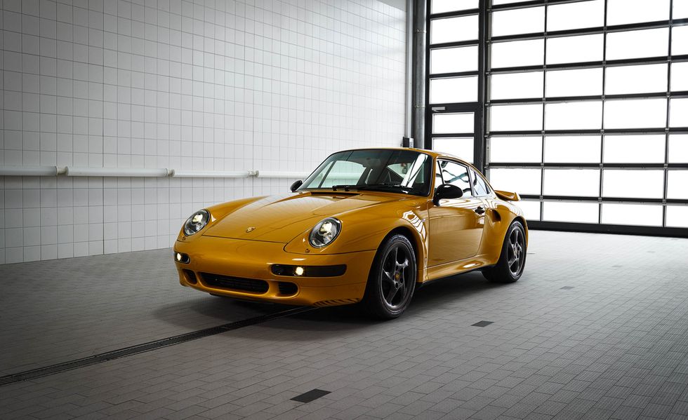 Name:  porsche-993-turbo-s-project-gold-103-1535040329.jpg
Views: 360
Size:  88.1 KB