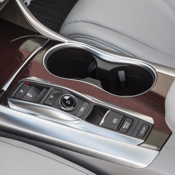 Name:  2015_Acura_TLX_Interior_V6_15-600x600.jpg
Views: 228
Size:  76.6 KB