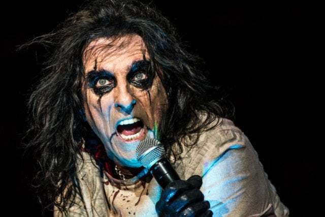 Name:  alice-cooper.jpg
Views: 245
Size:  28.8 KB