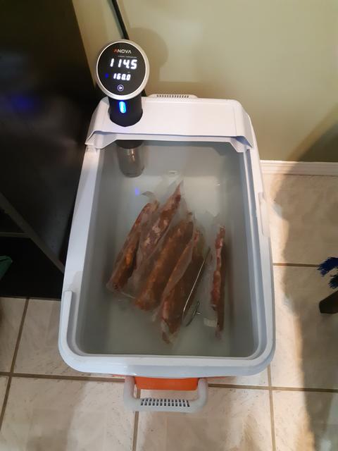 Name:  Sousvide_zpslznlfa4d.jpg
Views: 431
Size:  27.2 KB