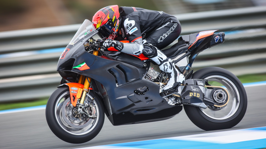 Name:  WSBK Jerez 04 Michael Ruben Rinaldi.jpg
Views: 285
Size:  135.4 KB