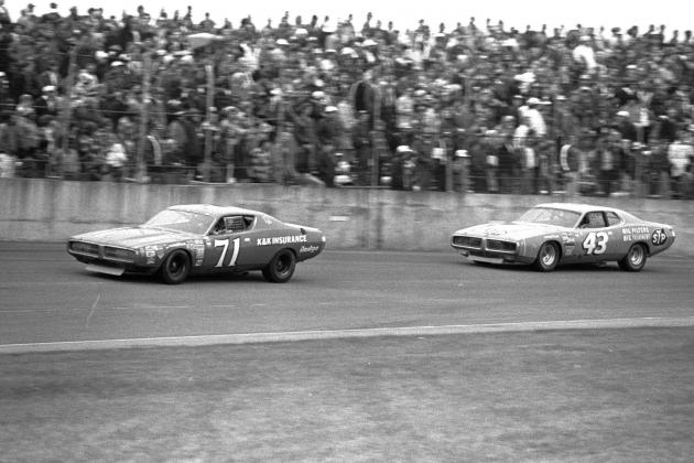 Name:  1973 Daytona 500 Buddy Baker leading Richard Petty.jpg
Views: 65
Size:  45.2 KB