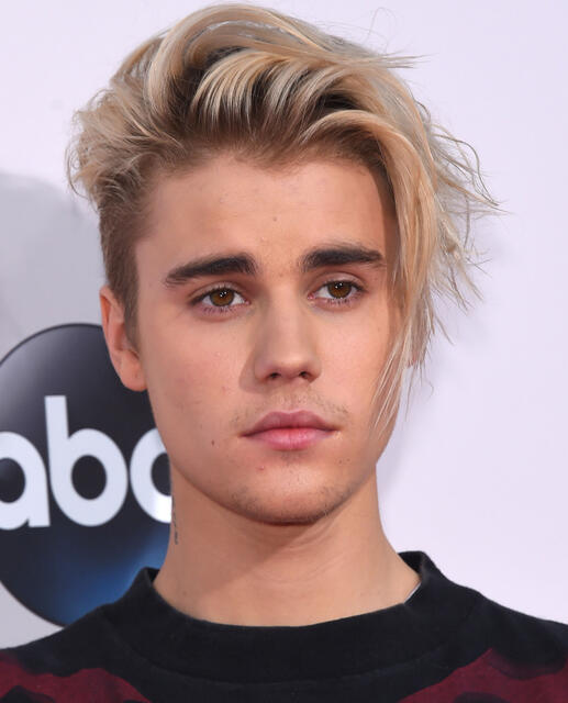 Name:  justin_bieber_2015_photo_courtesy_dfree_shutterstock_348418241_croppedjpg.jpg
Views: 354
Size:  39.3 KB