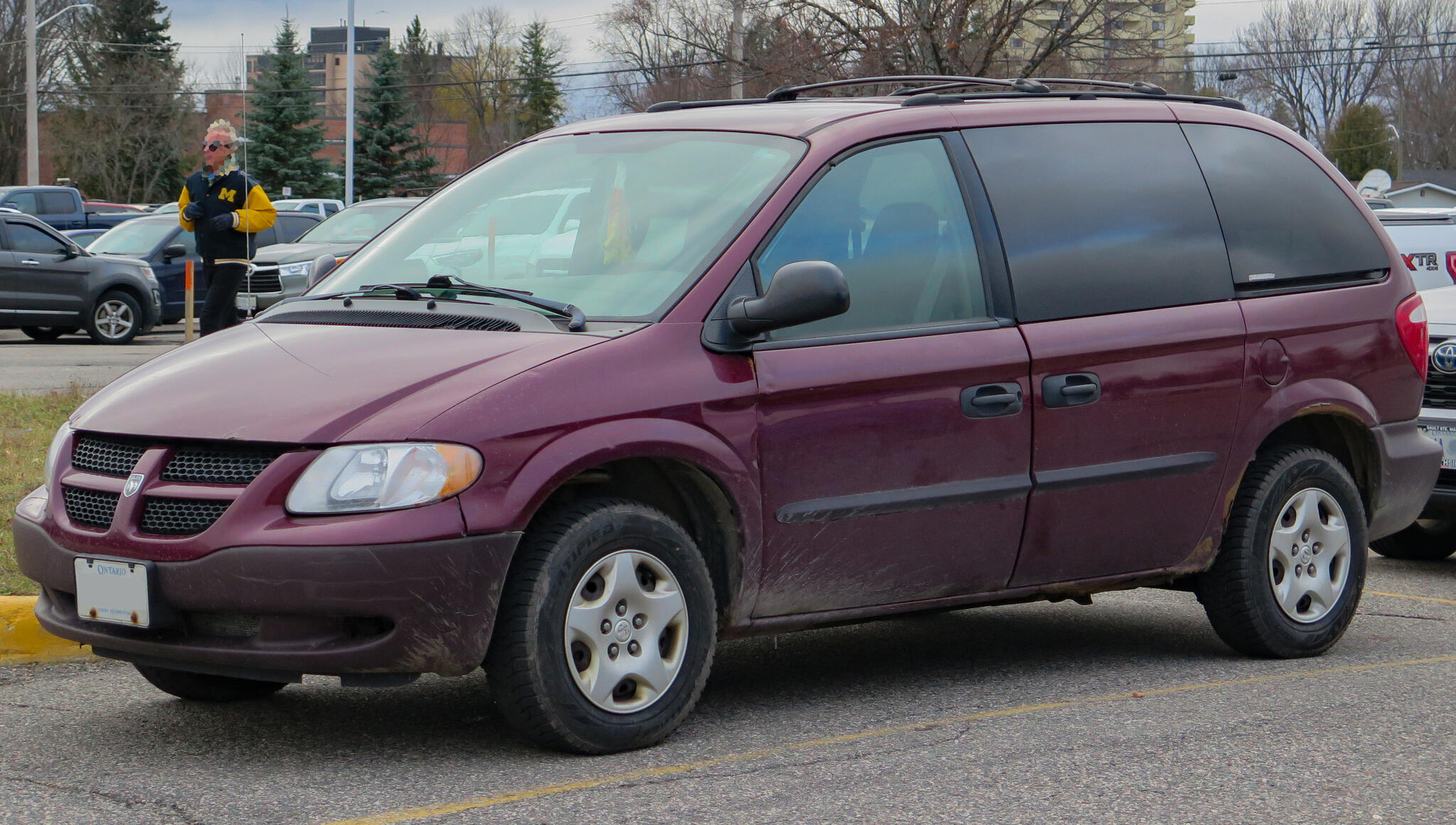 Name:  2003_Dodge_Caravan_SE_in_Deep_Molten_Red_Pearl,_Front_Left,_11-12-2022.jpg
Views: 406
Size:  402.0 KB