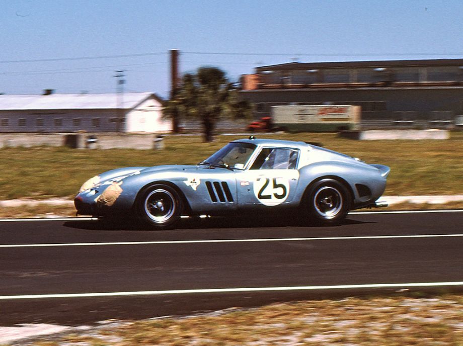 Name:  1963 - Rosebud Racing Team Ferrari 250 GTO - Richie Ginthe, Innes Ireland.jpg
Views: 236
Size:  104.8 KB