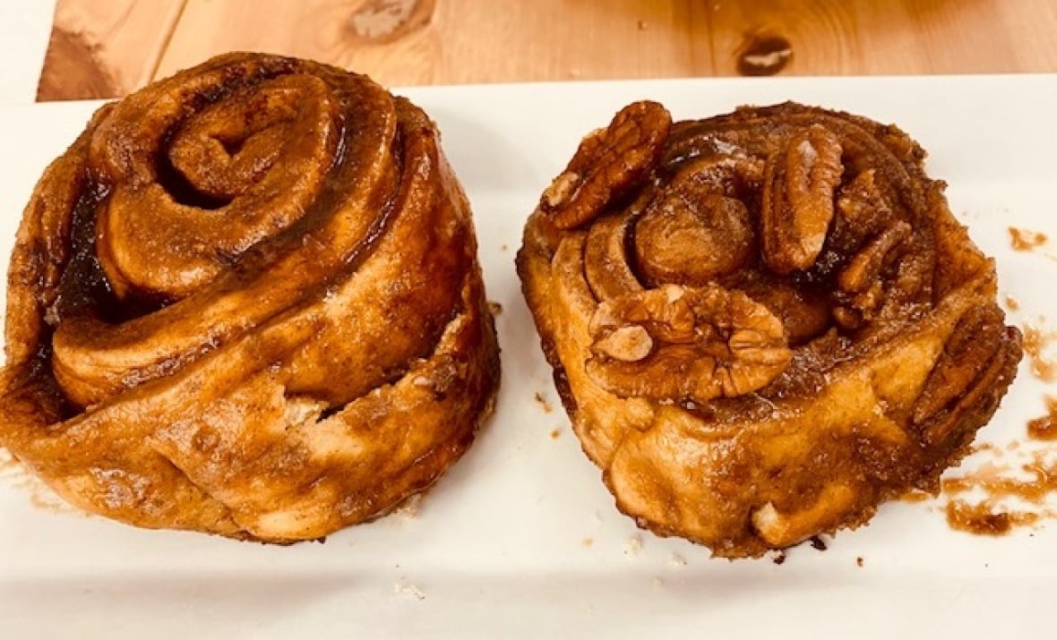 Name:  cinnamon-bun.jpg
Views: 431
Size:  129.7 KB