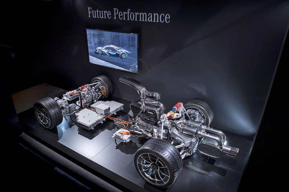 Name:  2019-Mercedes-AMG-Project-One-Powertrain-06.jpg
Views: 493
Size:  78.0 KB