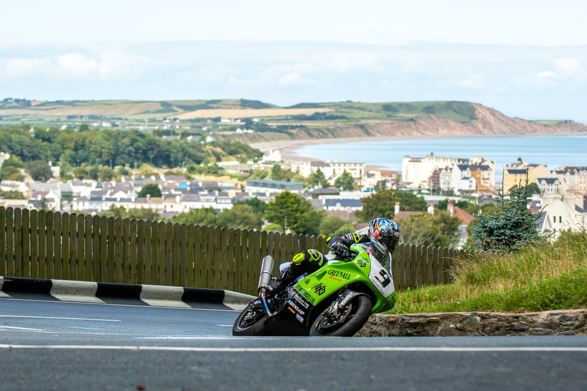 Name:  Rob Hodson Classic Superbike Manx GP.jpg
Views: 207
Size:  166.0 KB