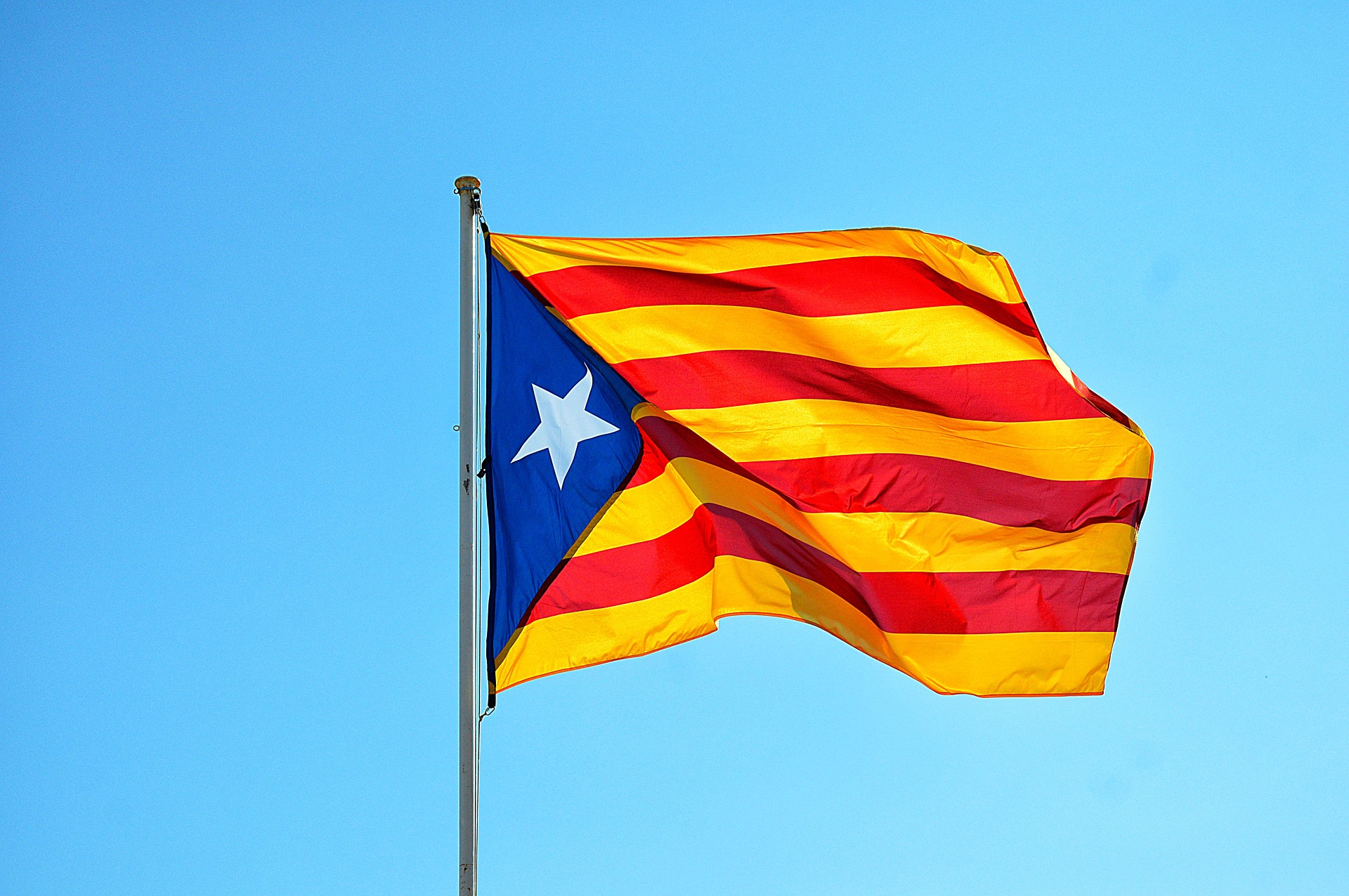 Name:  independence-of-catalonia-2907992_1920.jpg
Views: 242
Size:  562.1 KB